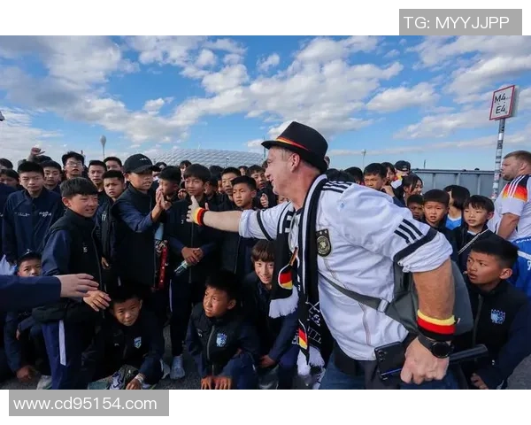 我在足球赛上欢呼的快乐时光与难忘瞬间